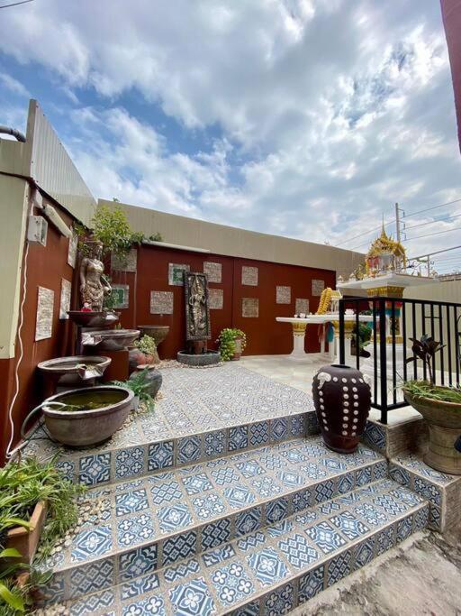 Ratanawong Place 823 Bangkok Zewnętrze zdjęcie