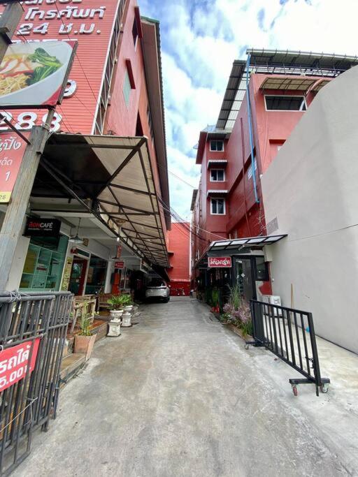 Ratanawong Place 823 Bangkok Zewnętrze zdjęcie